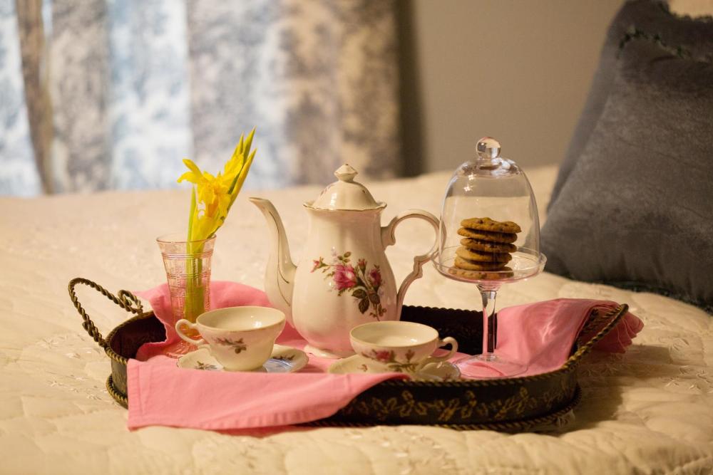 Bees B & B-V